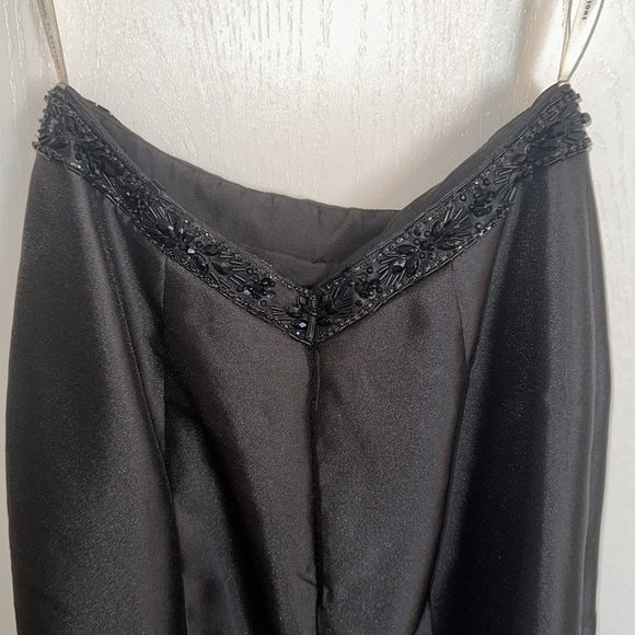 Enuious Size 0 Formal Off the Shoulder Black Dress - Picture 6 of 6